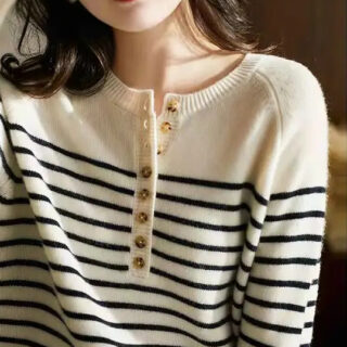 Pull marinière en laine col rond beige à boutons pour femme